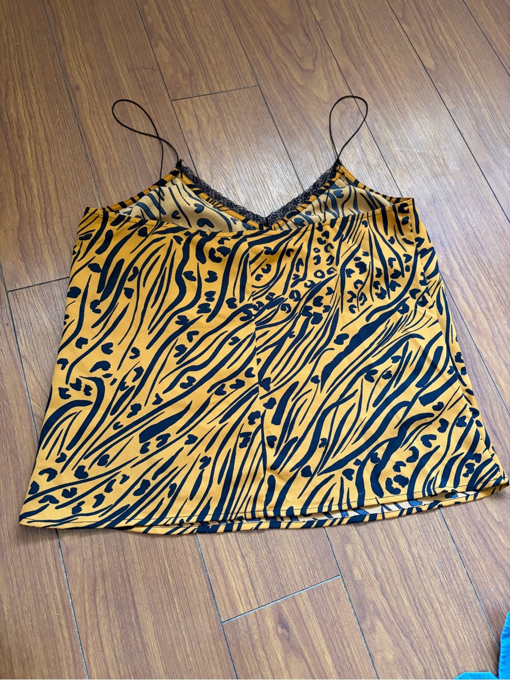 BCBGeneration Animal Print Lace-Trim Cami Top - Picture 2 of 3